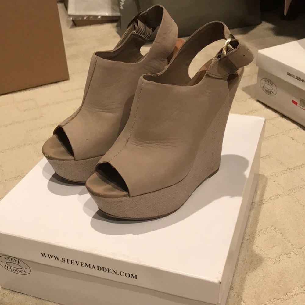Steve Madden wedges